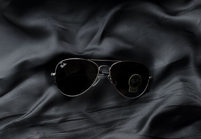 Ray_Ban Tinted Sunglases With Black Frame